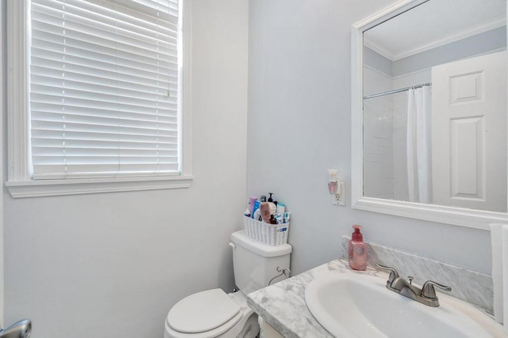 Gentilly Gem - Nestle Between The Lakefront Arena, Suno, And Uno New Orleans