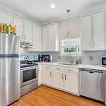 Gentilly Gem - Nestle Between The Lakefront Arena, Suno, And Uno