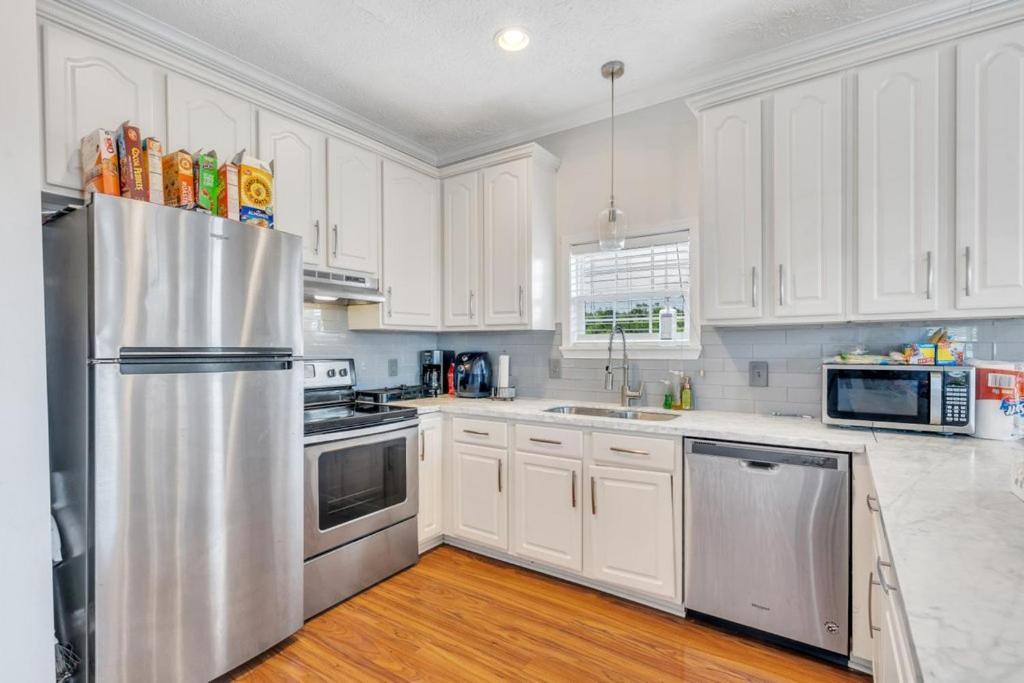 Gentilly Gem - Nestle Between The Lakefront Arena, Suno, And Uno * New Orleans